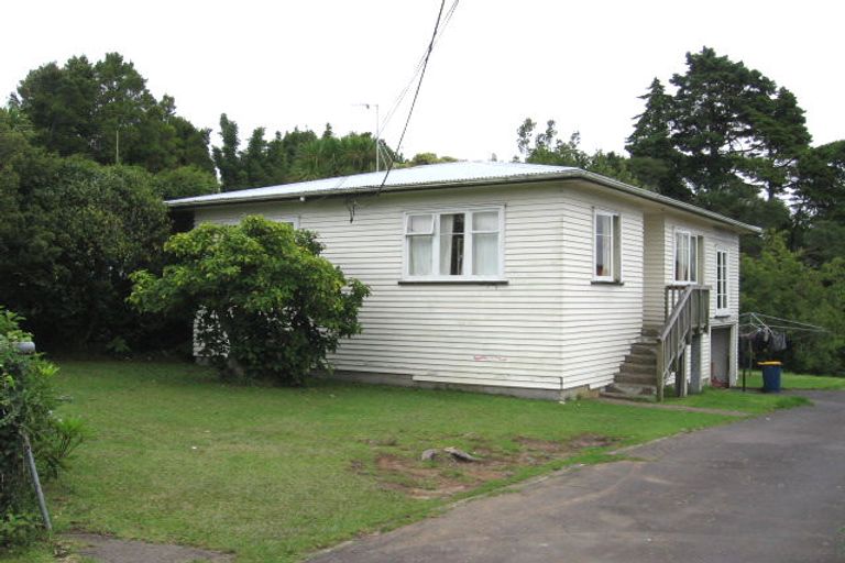 Photo of property in 384 Don Buck Road, Massey, Auckland, 0614