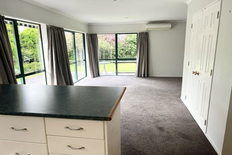 Photo of property in 13 Advance Way, Albany, Auckland, 0632