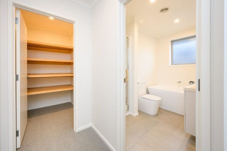 Photo of property in 2 Kereru Court, Marton, 4710