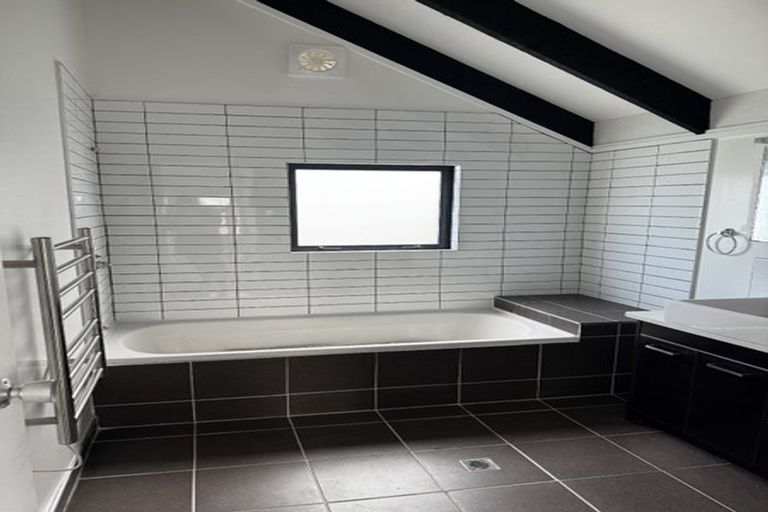 Photo of property in 7/7 Koromiko Street, New Lynn, Auckland, 0600