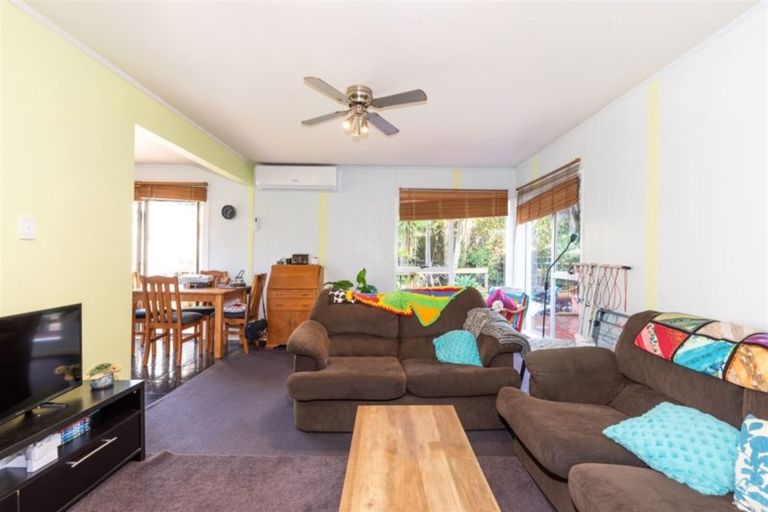 Photo of property in 52 Japonica Drive, Beach Haven, Auckland, 0626