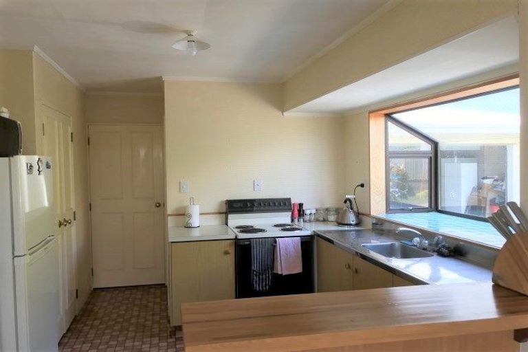 Photo of property in 32 Corinna Street, Welcome Bay, Tauranga, 3112