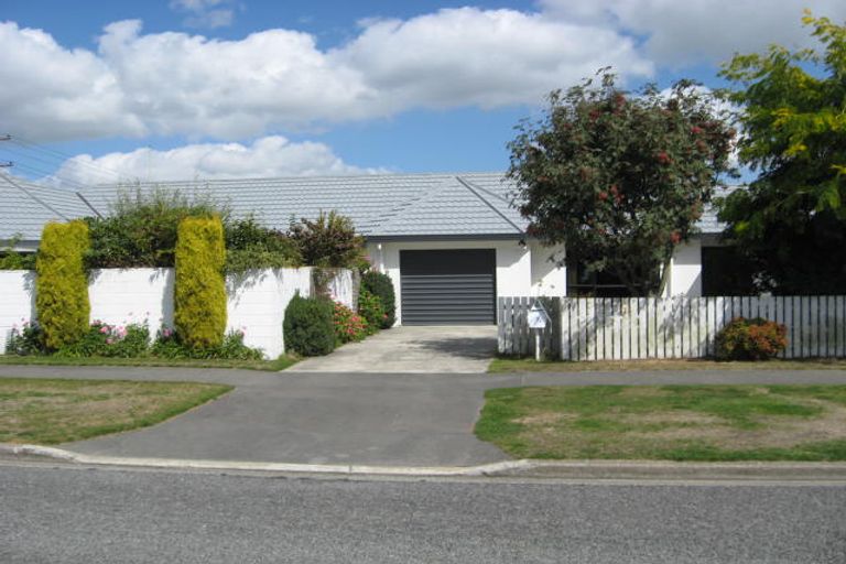 Photo of property in 1 Devon Crescent, Darfield, 7510