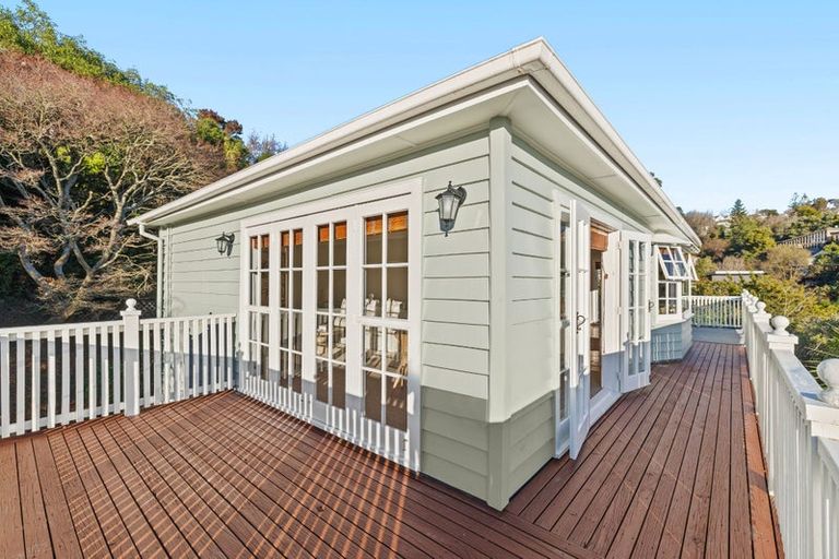 Photo of property in 77 Valley Road, Cashmere, Christchurch, 8022