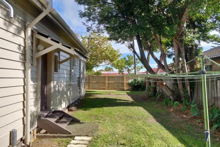 Photo of property in 1/5 Henwood Road, Mangere East, Auckland, 2024