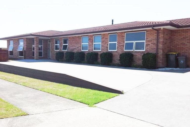 Photo of property in 9 Jules Crescent, Bell Block, New Plymouth, 4312