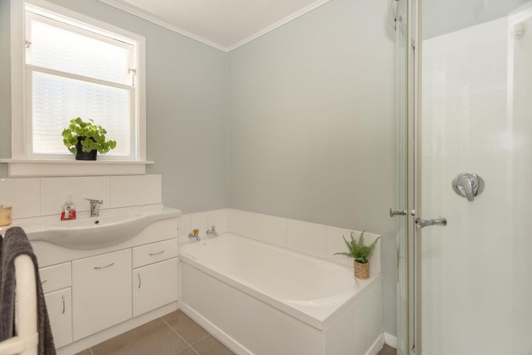 Photo of property in 15 Derwent Street, Oamaru North, Oamaru, 9400