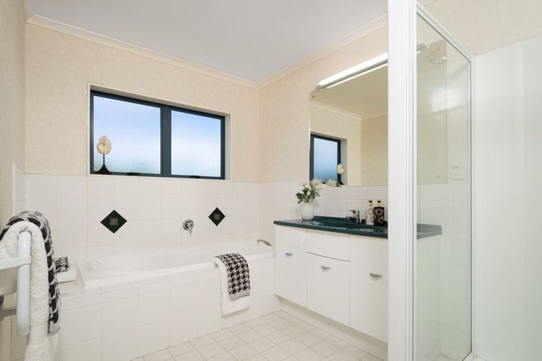 Photo of property in 48 Puriri Road, Whenuapai, Auckland, 0618