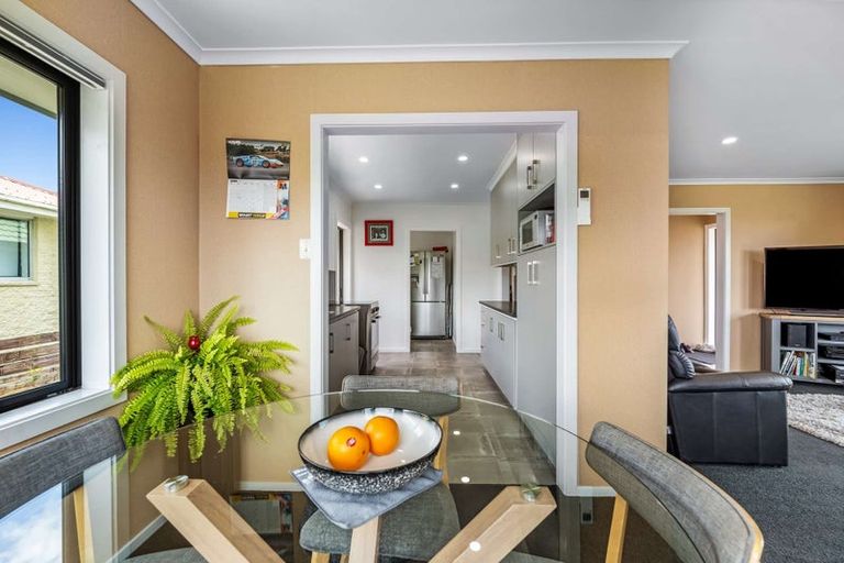 Photo of property in 83 Walker Crescent, East Gore, Gore, 9710