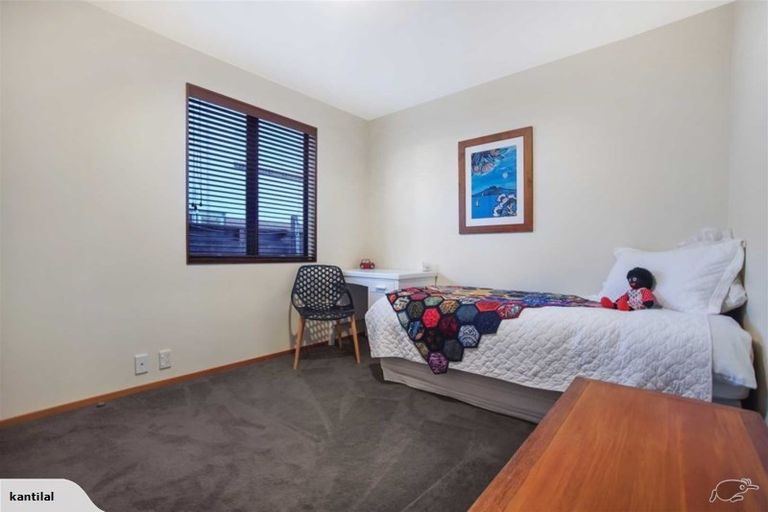 Photo of property in 65 Forrest Hill Road, Milford, Auckland, 0620