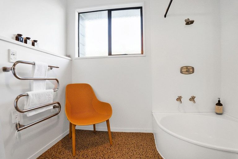 Photo of property in 21b Riverton Road, Mount Maunganui, 3116