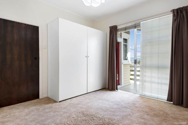 Photo of property in 41 Norcross Avenue, Henderson, Auckland, 0612