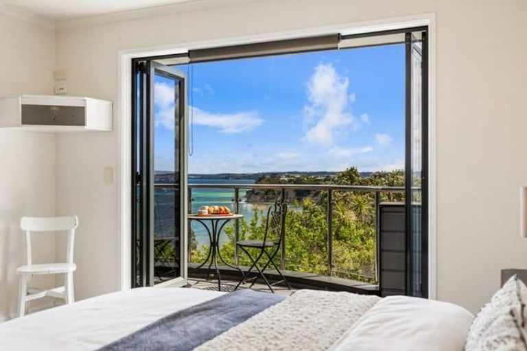 Photo of property in 65 Roberts Road, Matakatia, Whangaparaoa, 0930