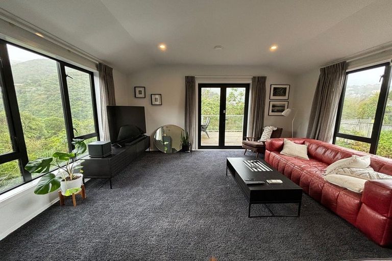 Photo of property in 18 Karamu Street, Ngaio, Wellington, 6035