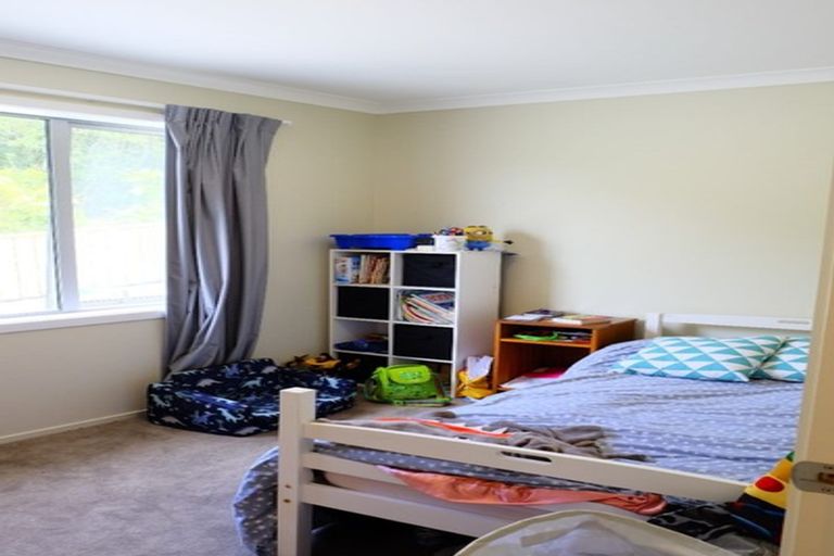 Photo of property in 3/102 Chester Road, Tawa, Wellington, 5028