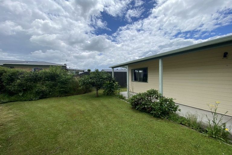 Photo of property in 16 Coleridge Drive, Enderley, Hamilton, 3214