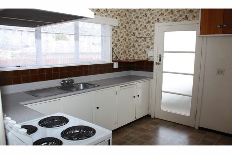 Photo of property in 76 Onerahi Road, Onerahi, Whangarei, 0110