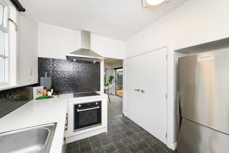 Photo of property in 76a Wood Street, Takaro, Palmerston North, 4410