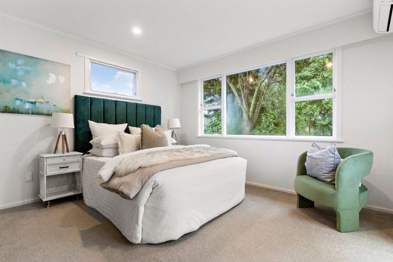 Photo of property in 14 Roseneath Place, Birkdale, Auckland, 0626
