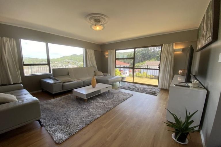 Photo of property in 34 Percy Dyett Drive, Karori, Wellington, 6012