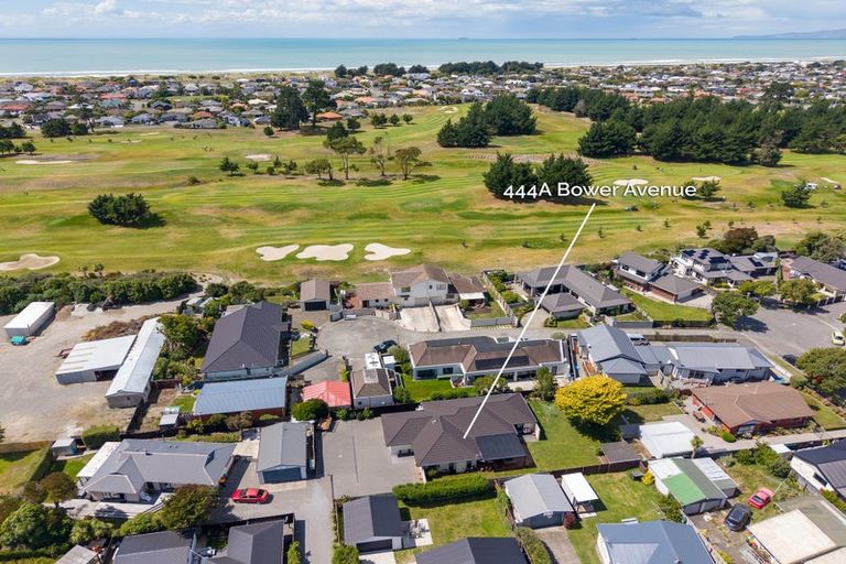 Photo of property in 444a Bower Avenue, Parklands, Christchurch, 8083