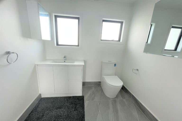 Photo of property in 2/58 Henwood Road, Mangere East, Auckland, 2024