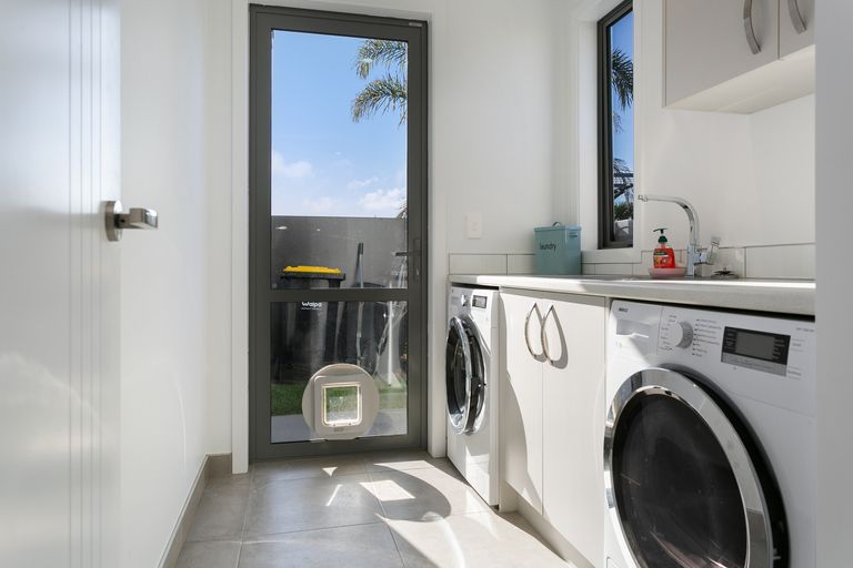 Photo of property in 1 Ada Close, Cambridge, 3434