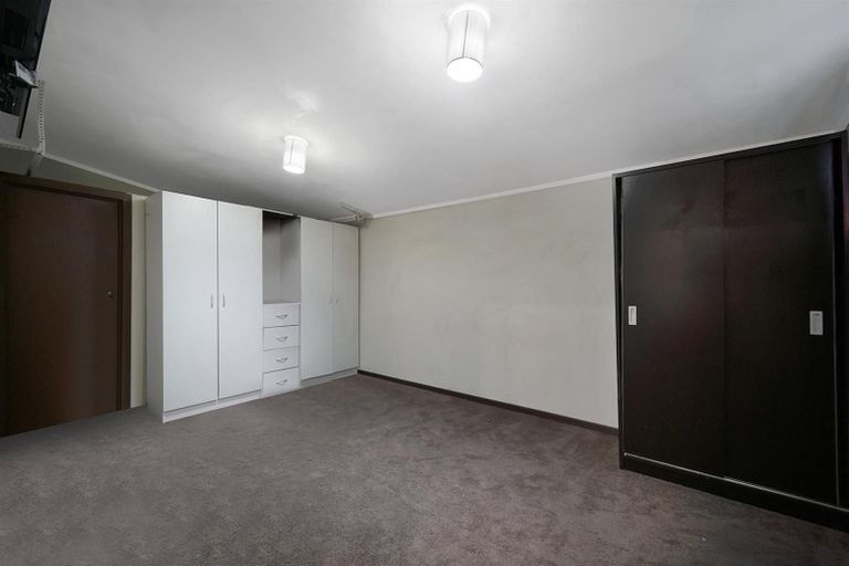 Photo of property in 1/8 Mcinnes Road, Weymouth, Auckland, 2103