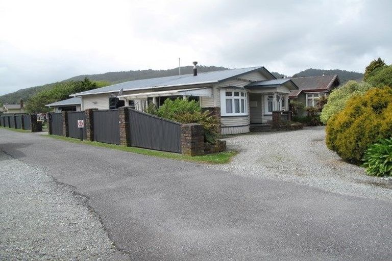 Photo of property in 53 Marsden Road, Greymouth, 7805