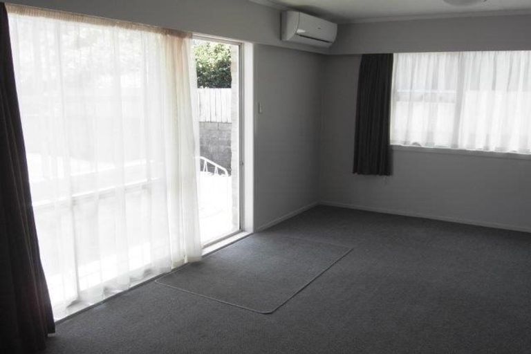 Photo of property in 15b Parsons Street, Vogeltown, New Plymouth, 4310