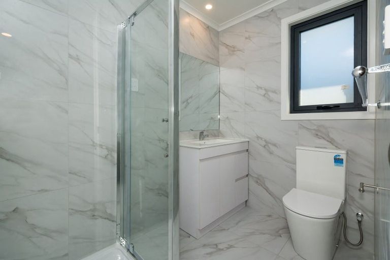 Photo of property in 156 Sunnynook Road, Sunnynook, Auckland, 0620