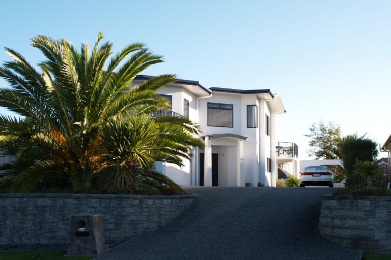 Photo of property in 1c Estuary Views, Shelly Park, Auckland, 2014