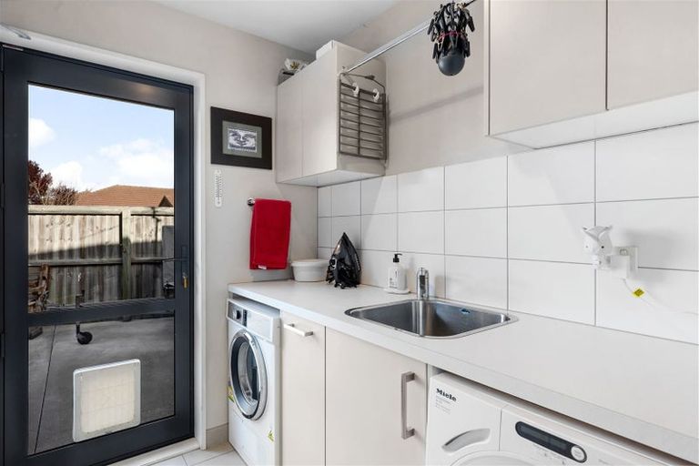 Photo of property in 5 Donovan Place, Aidanfield, Christchurch, 8025