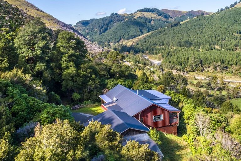 Photo of property in 350c Mt Holdsworth Road, Mount Holdsworth, Carterton, 5791