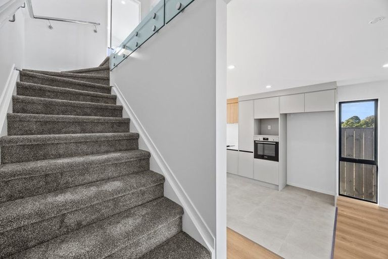 Photo of property in 8 Harikoa Way, Karaka, 2113