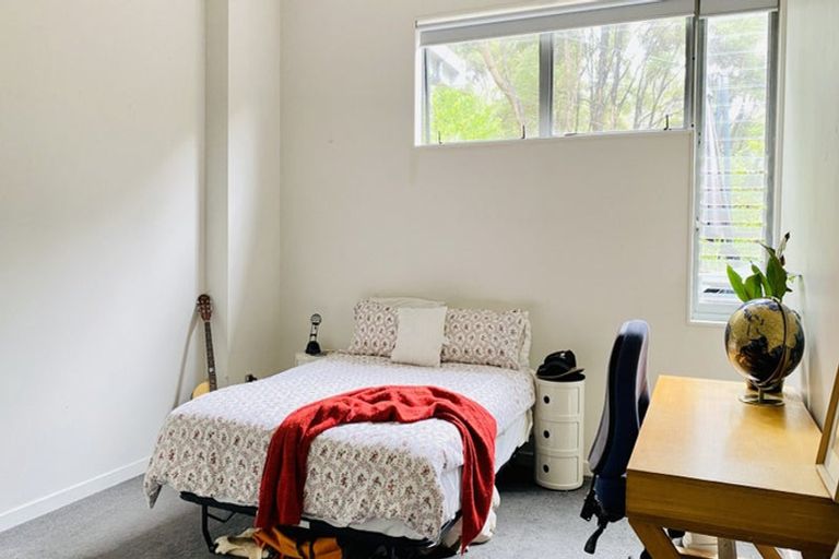 Photo of property in 20c Konini Road, Titirangi, Auckland, 0604