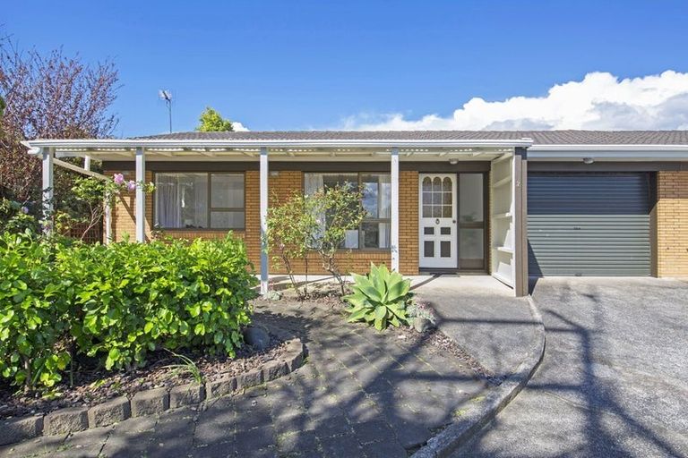 Photo of property in 2/6 Aberfeldy Avenue, Highland Park, Auckland, 2010