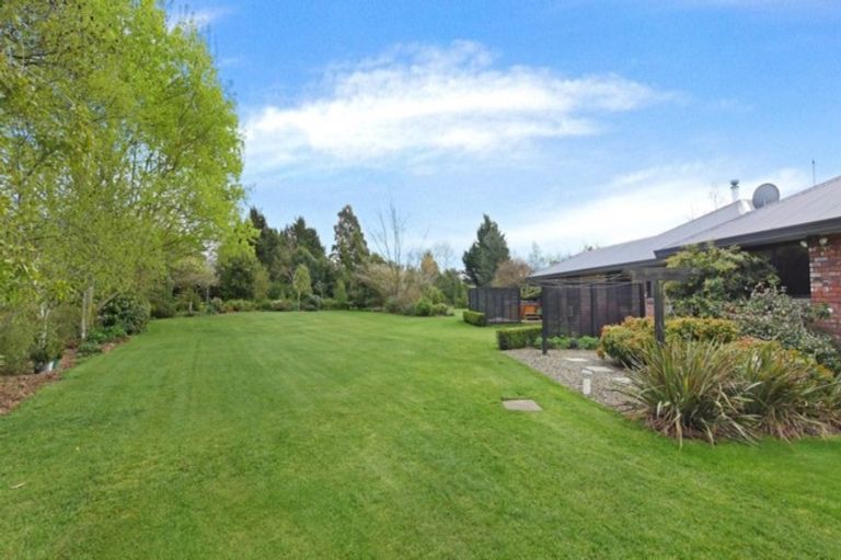 Photo of property in 12 Dawn Place, Kirwee, Darfield, 7571