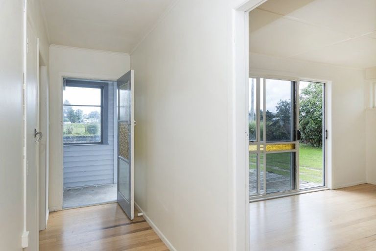 Photo of property in 12 Hetata Street, Whatatutu, Te Karaka, 4094