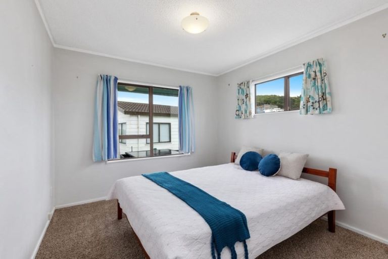 Photo of property in 16a Jasmine Grove, Maungaraki, Lower Hutt, 5010