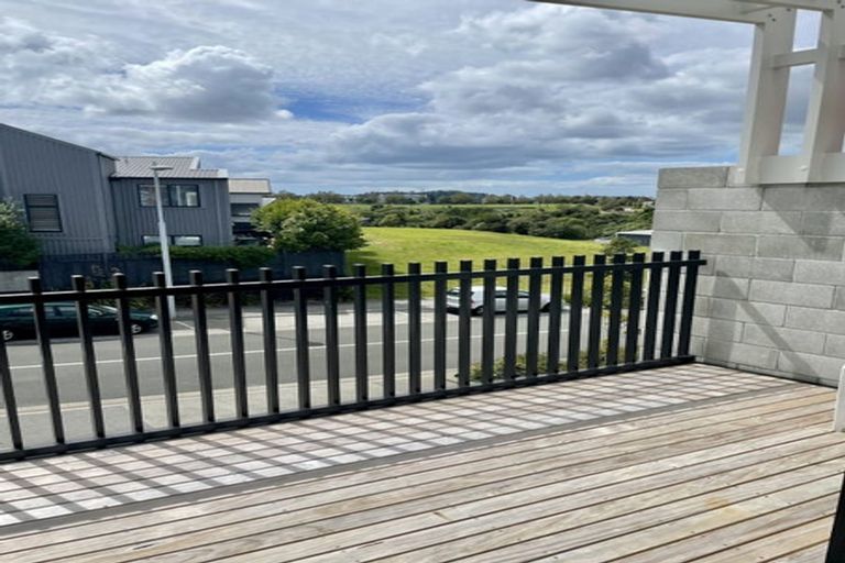 Photo of property in 13 Nugget Avenue, Hobsonville, Auckland, 0616