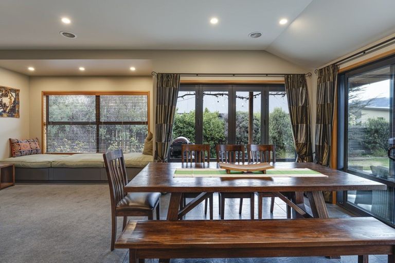 Photo of property in 5 Castalia Drive, Lake Hayes, Queenstown, 9304