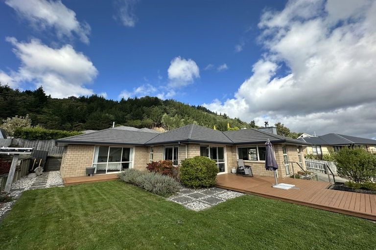 Photo of property in 114a Milton Terrace, Picton, 7220