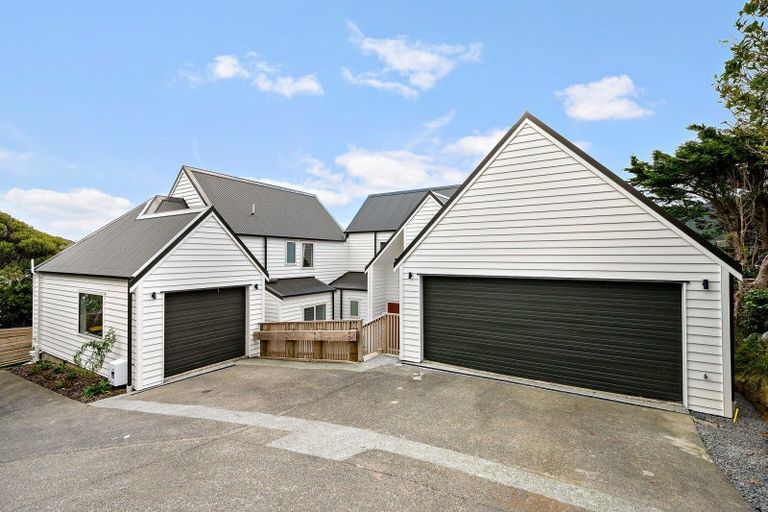 Photo of property in 11a Himalaya Crescent, Khandallah, Wellington, 6035