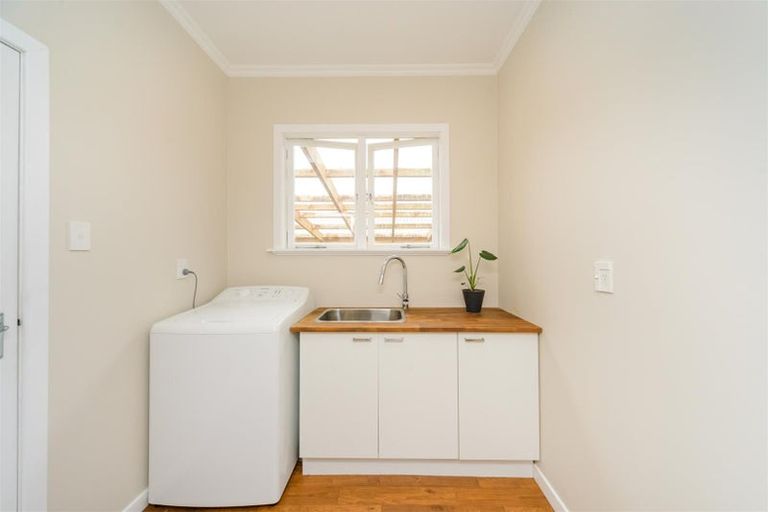 Photo of property in 15 Maunder Street, Marton, 4710