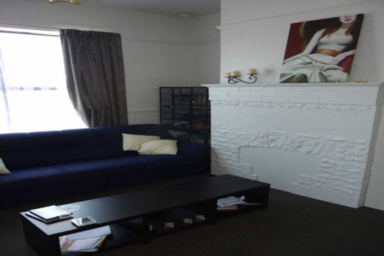 Photo of property in 3/32 Division Street, Riccarton, Christchurch, 8041