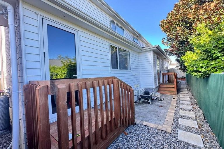 Photo of property in 31b Hill Crescent, Papakura, 2110