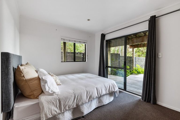 Photo of property in 4/9a Melandra Road, Stanmore Bay, Whangaparaoa, 0932