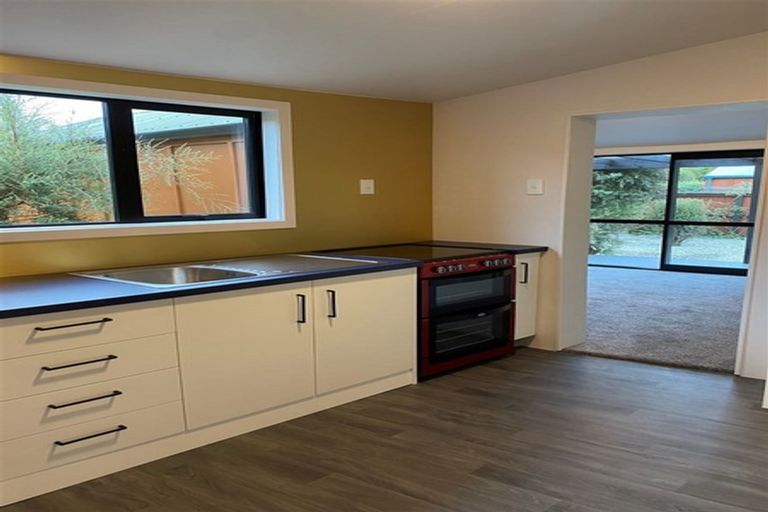 Photo of property in 8/4963 Waimate Highway, Glenavy, Waimate, 7980