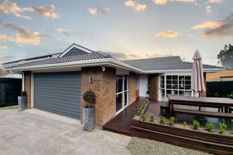 Photo of property in 1/13 Westview Court, Somerville, Auckland, 2014